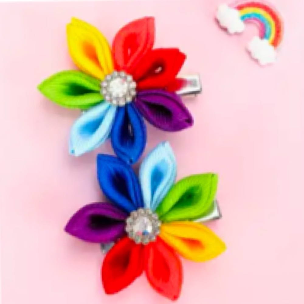 Hair Clips, 2 Pieces, NEW, Rainbow Colors 🎁